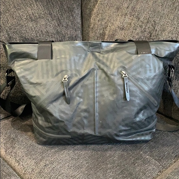 nike formflux tote